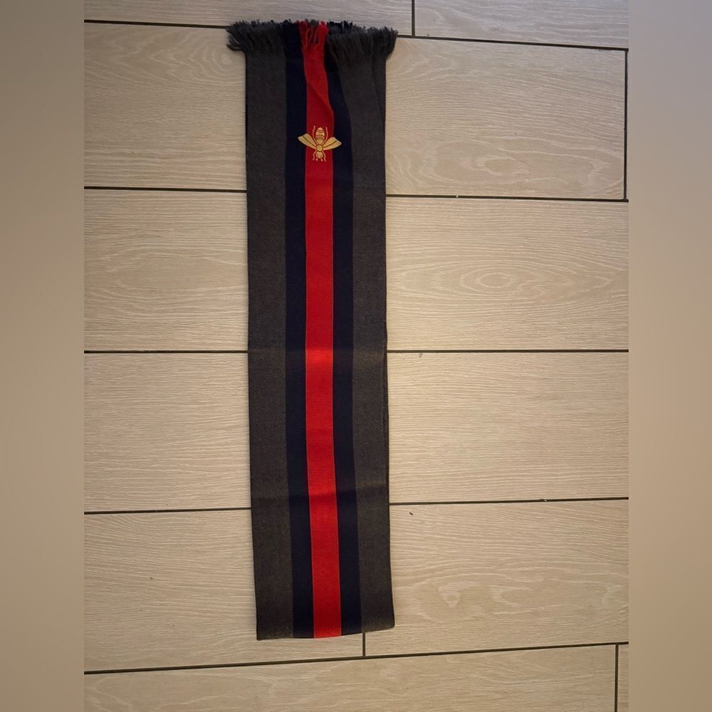 Brand new Gucci Adults unisex scarf with tags and box